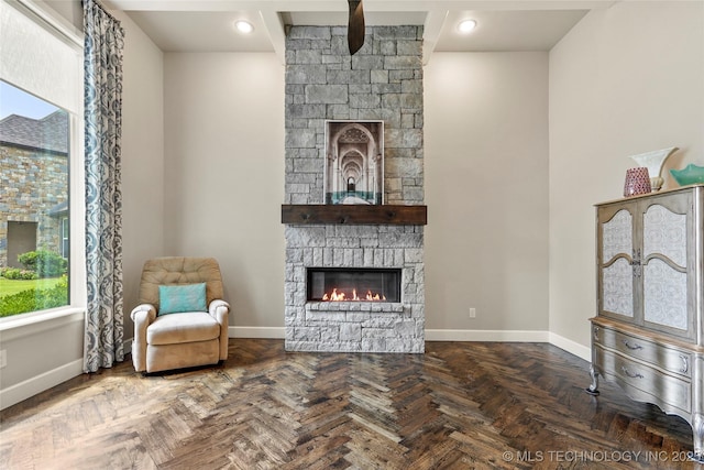 4603 E 118th Pl, Tulsa, OK 74137 - living area featuring a fireplace and recessed lighting