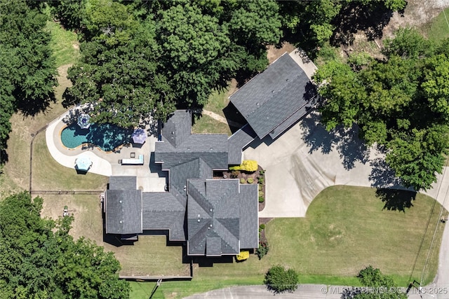 1528 Smysor Dr, Bartlesville, OK 74006 - bird's eye view of a pool area