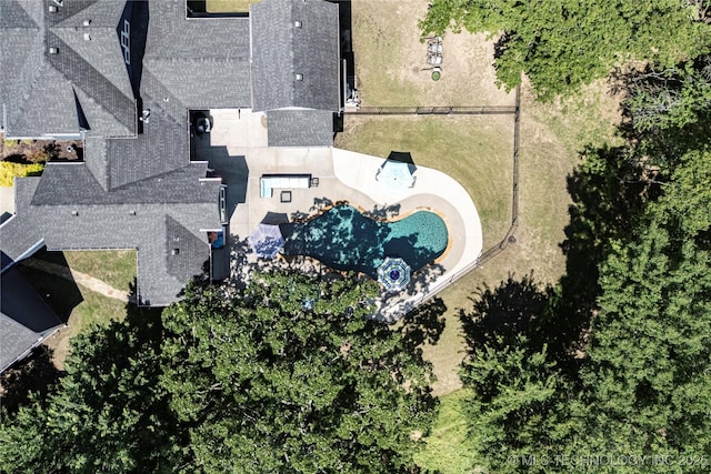 1528 Smysor Dr, Bartlesville, OK 74006 - view of subject property featuring a pool