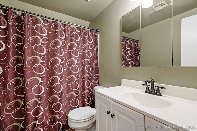 10672 E Canyon Oaks Ct, Claremore, OK 74017 - full bathroom featuring vanity and a shower with shower curtain