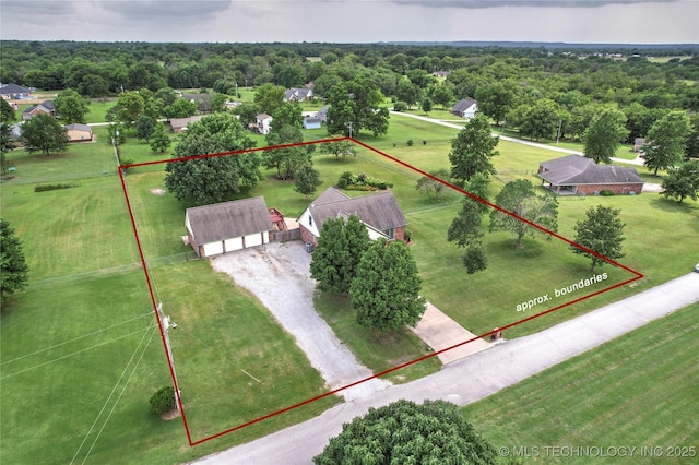 10672 E Canyon Oaks Ct, Claremore, OK 74017 - aerial overview of property's location with property parcel outlined