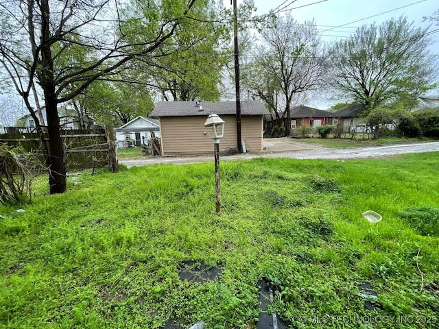 1225 S Quaker Ave, Tulsa, OK 74120 - view of yard