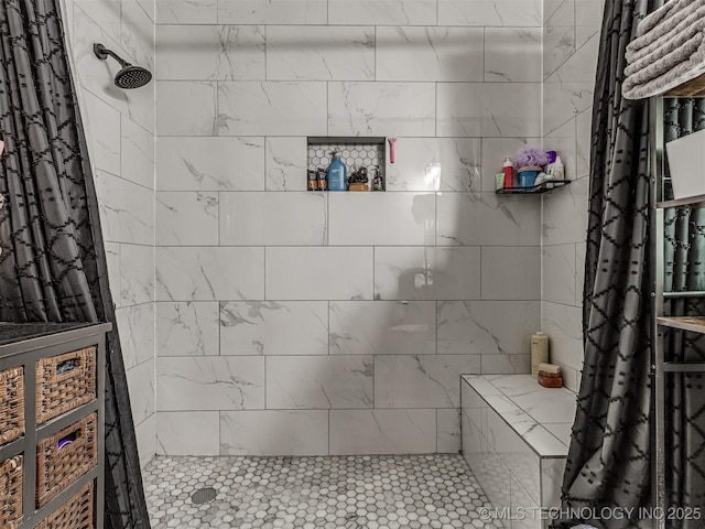 310 W Lee Ave, Sapulpa, OK 74066 - bathroom with a tile shower