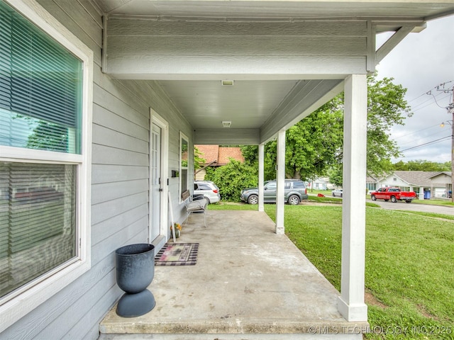 310 W Lee Ave, Sapulpa, OK 74066 - view of patio / terrace with a carport