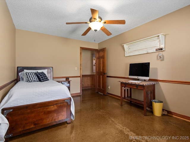 6429 Clear Creek Loop, Bartlesville, OK 74006 - bedroom featuring a textured ceiling and ceiling fan