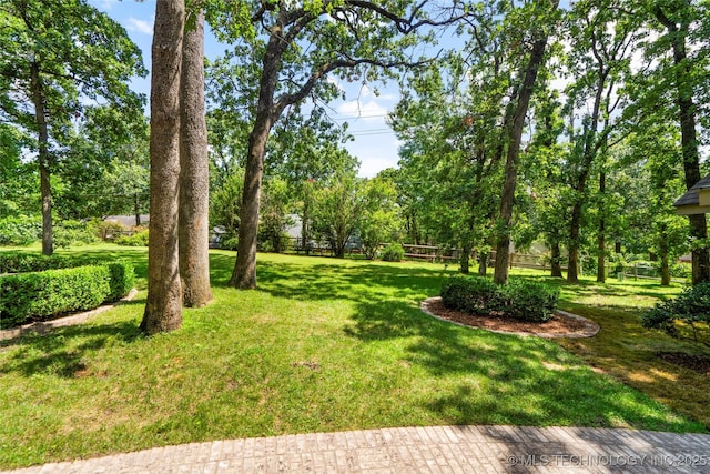 6530 E 106th St, Tulsa, OK 74133 - view of yard with view of scattered trees