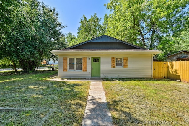 202 W Burnham Ave, Sapulpa, OK 74066 - view of bungalow-style house