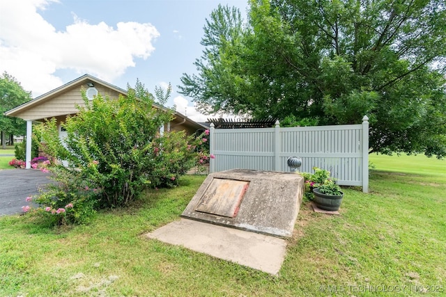 1605 N Skinner Ave, Drumright, OK 74030 - view of green lawn
