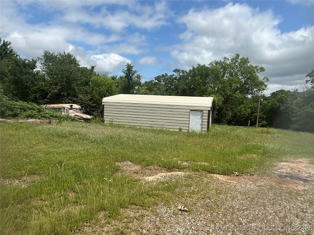 18321 S 103rd W Ave, Sapulpa, OK 74066 - view of yard featuring an outdoor structure