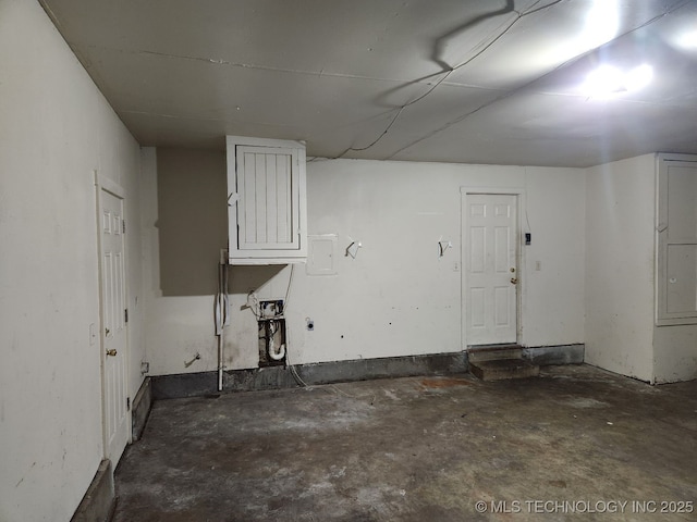 1669 S Pine Ave W, Broken Arrow, OK 74012 - view of garage