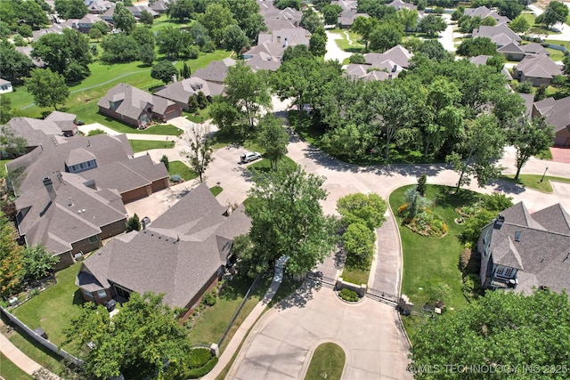 7816 E Galveston St, Broken Arrow, OK 74014 - aerial view of property and surrounding area with nearby suburban area