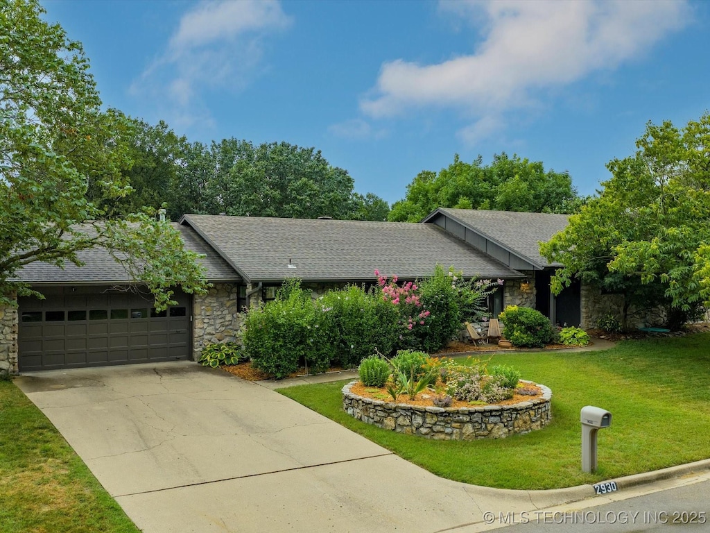 2930 W Cambridge Ct, Bartlesville, OK 74006 - photo 1