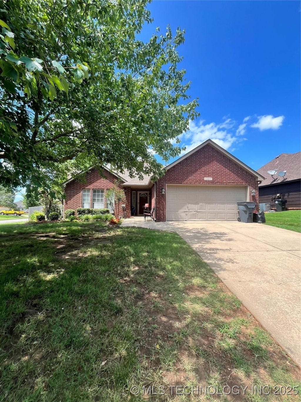 10607 E 115th St, Bixby, OK 74008 - photo 3