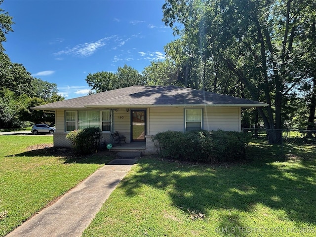 4905 S Columbia Ave, Tulsa, OK 74105 - view of front of home with covered porch and brick siding