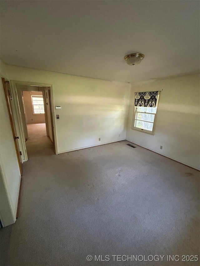 4905 S Columbia Ave, Tulsa, OK 74105 - empty room with carpet flooring