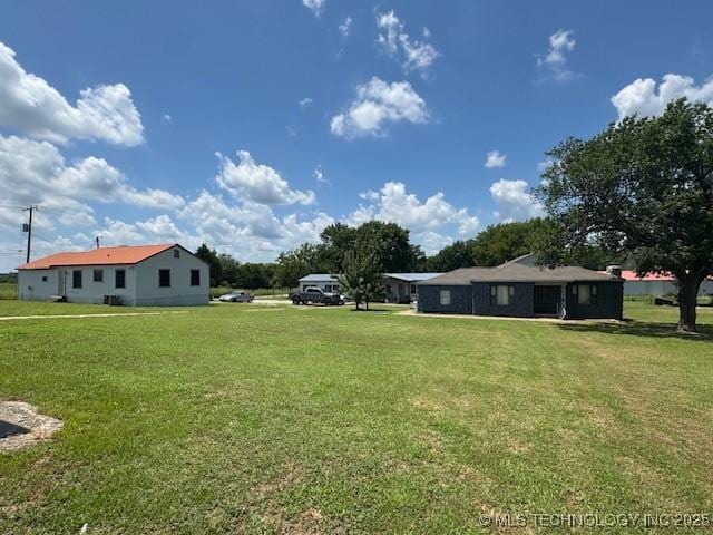 2019 W 53rd St N, Tulsa, OK 74126 - view of green lawn