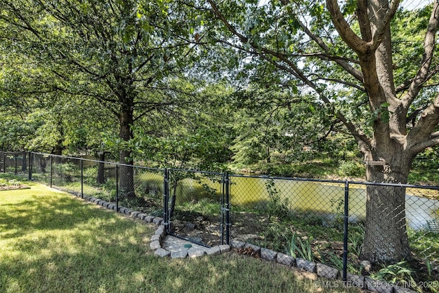 1116 W Fargo Dr, Broken Arrow, OK 74012 - view of yard featuring a gate