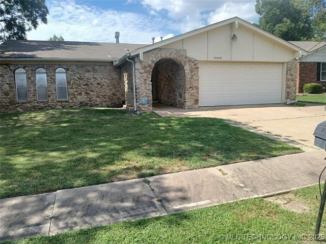 10029 E 29th St, Tulsa, OK 74129 - photo 1