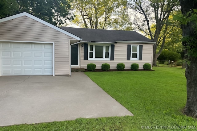 115 S Bryan St, Sperry, OK 74073 - ranch-style home featuring a garage and driveway