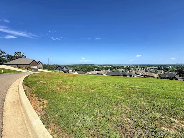 540 Woodlands Dr, Tahlequah, OK 74464