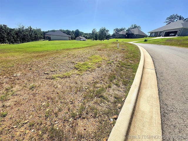 540 Woodlands Dr, Tahlequah, OK 74464