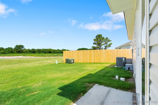 11608 S 274th E Pl, Coweta, OK 74429 - view of yard