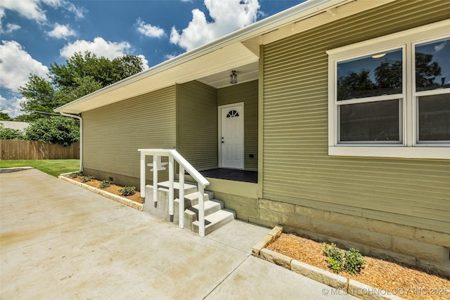 1524 N Main St, Tulsa, OK 74106 - property entrance with crawl space and a patio