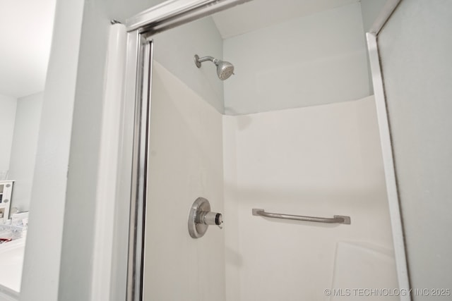 5621 E Hunter Ln, Claremore, OK 74019 - bathroom view of a shower