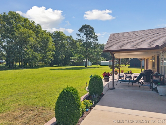 5621 E Hunter Ln, Claremore, OK 74019 - view of green lawn
