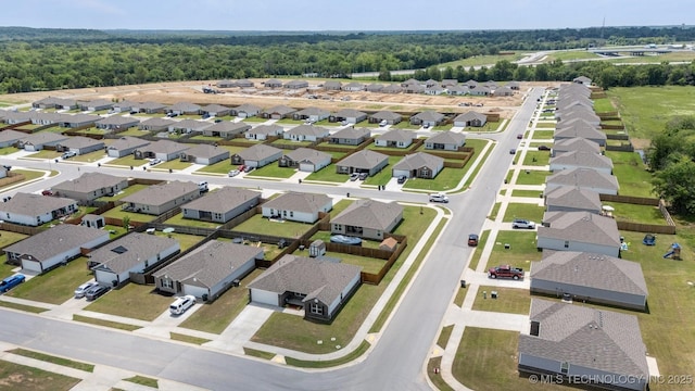 1111 W Cheyenne Ln, Claremore, OK 74019 - aerial perspective of suburban area