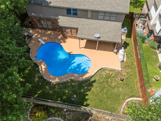 5428 E 88th St, Tulsa, OK 74137 - view of swimming pool featuring a patio area and a fenced backyard