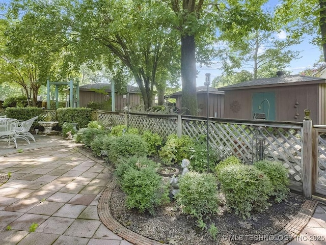301 S Byrd, Coalgate, OK 74538 - view of yard with a patio