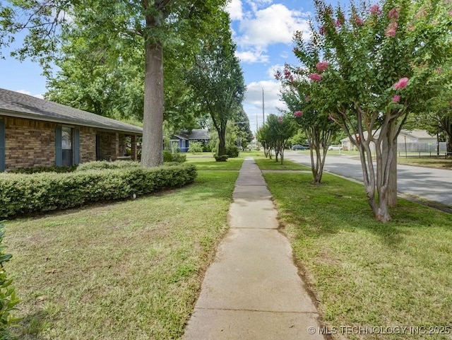 301 S Byrd, Coalgate, OK 74538 - view of grassy yard