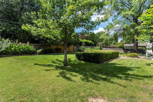 4146 S Birmingham Pl, Tulsa, OK 74105 - view of fenced backyard