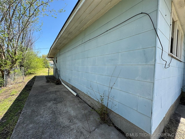 611 Crutchmer Ave, Okmulgee, OK 74447 - view of home's exterior