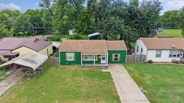 345 N Pine, Dewey, OK 74029 - bungalow featuring concrete driveway