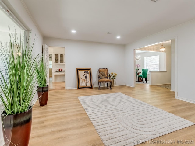5610 S 75th E Pl, Tulsa, OK 74145 - living area featuring a chandelier, light wood-style flooring, and recessed lighting