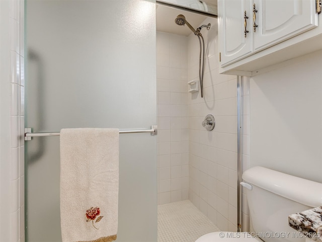 5610 S 75th E Pl, Tulsa, OK 74145 - full bathroom featuring a shower stall and toilet