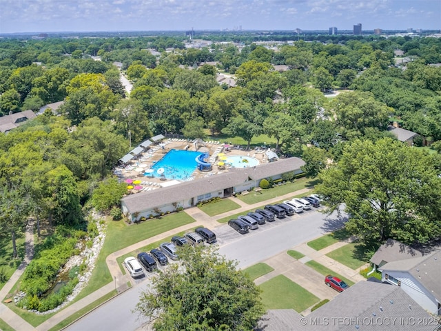 5610 S 75th E Pl, Tulsa, OK 74145 - bird's eye view of a pool