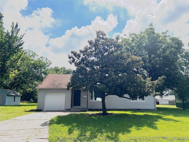 115 N Indianola, Pryor, OK 74361 - photo 1
