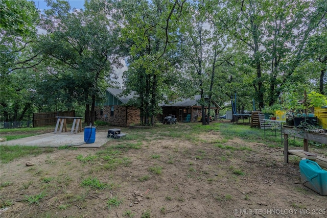 920 Ridge Oak Rd, Sapulpa, OK 74066 - view of yard with a patio area