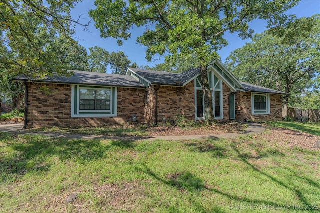 920 Ridge Oak Rd, Sapulpa, OK 74066 - view of front of property featuring brick siding