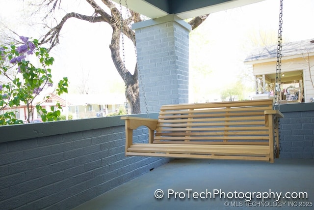 2216 E 8th St, Tulsa, OK 74104 - view of balcony