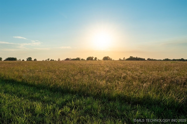 17022 W Grandview Rd, Tahlequah, OK 74464