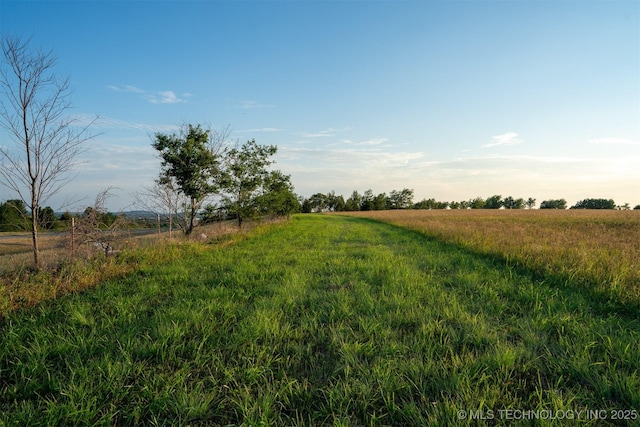 17022 W Grandview Rd, Tahlequah, OK 74464
