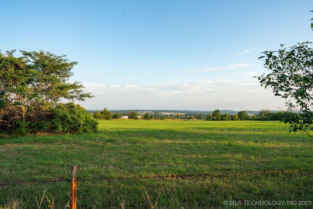 17022 W Grandview Rd, Tahlequah, OK 74464