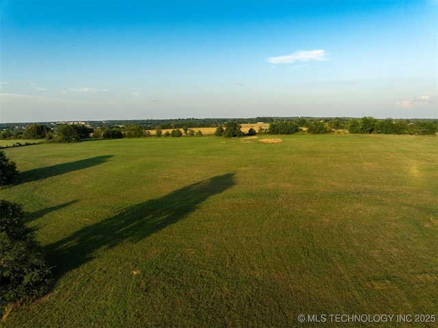 17022 W Grandview Rd, Tahlequah, OK 74464