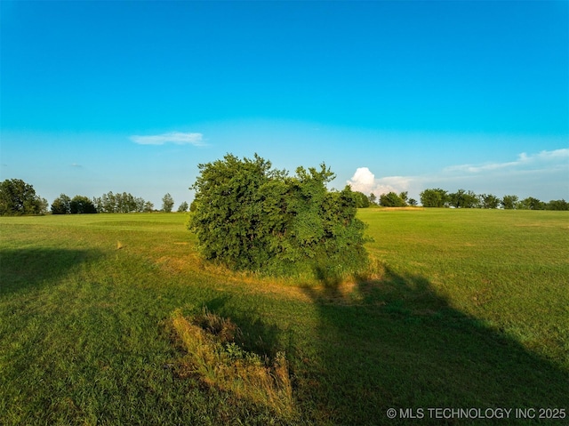17022 W Grandview Rd, Tahlequah, OK 74464
