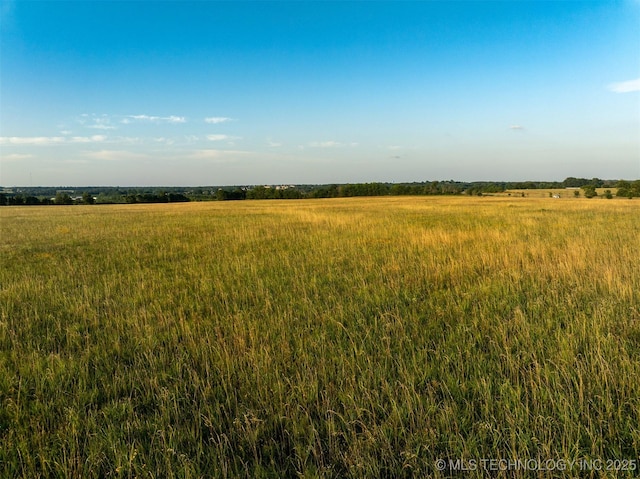 17022 W Grandview Rd, Tahlequah, OK 74464