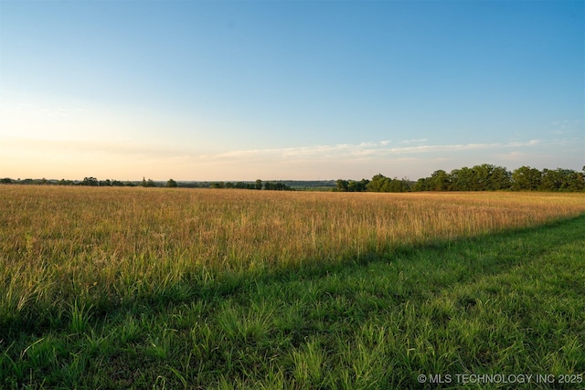 17022 W Grandview Rd, Tahlequah, OK 74464